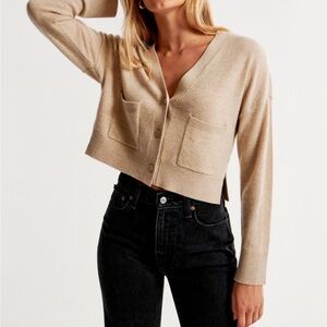 Abercrombie & Fitch Cardigan Sweater